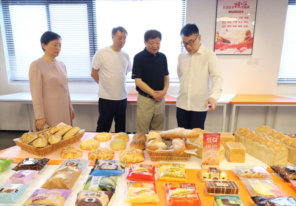 20250703 集團領(lǐng)導(dǎo)班子開展光明城市廚房建設(shè)現(xiàn)場調(diào)研 博海集團1.jpg